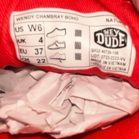 HEY DUDE “Wendy Chambrah Boho” Slip On Shoes Womens Size 6 - Picture 9 of 12